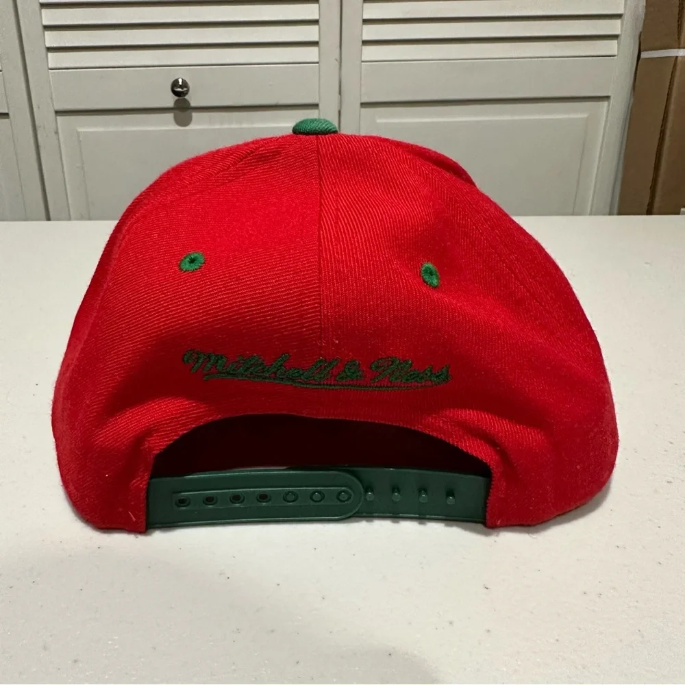 Mitchell & Ness Chicago Blackhawks Men’s Cap Hat